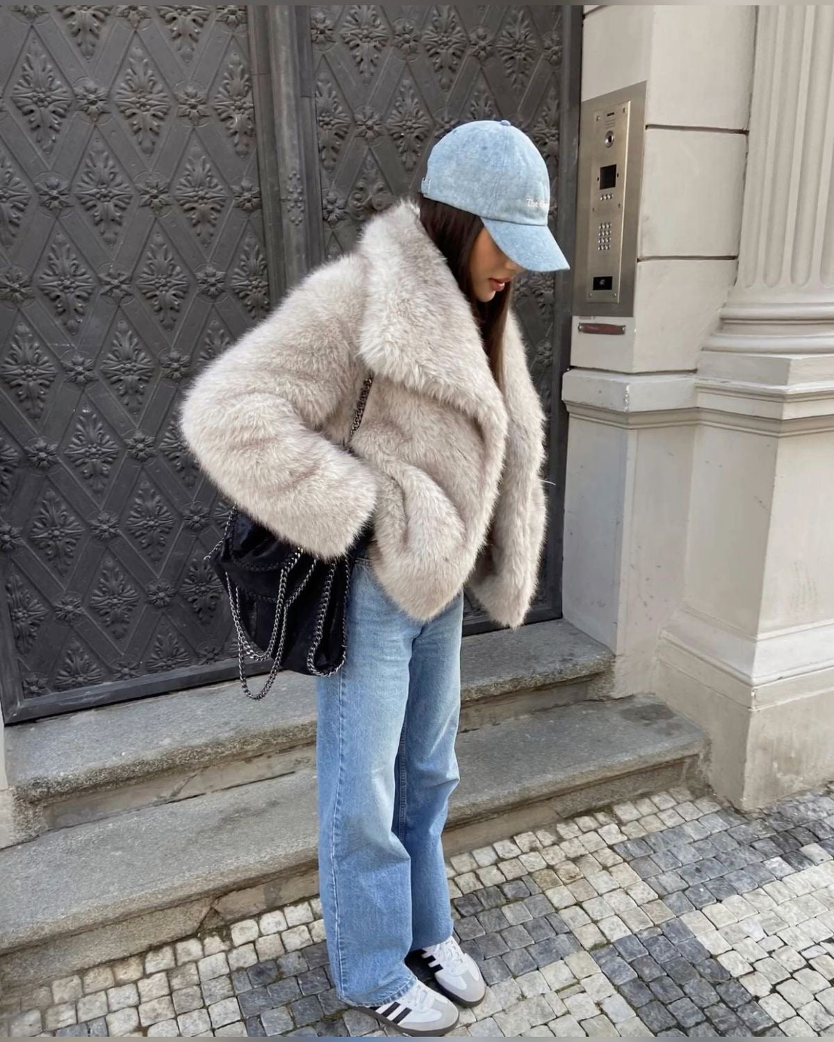 Van Dalem ™ |  Faux Fur Coat